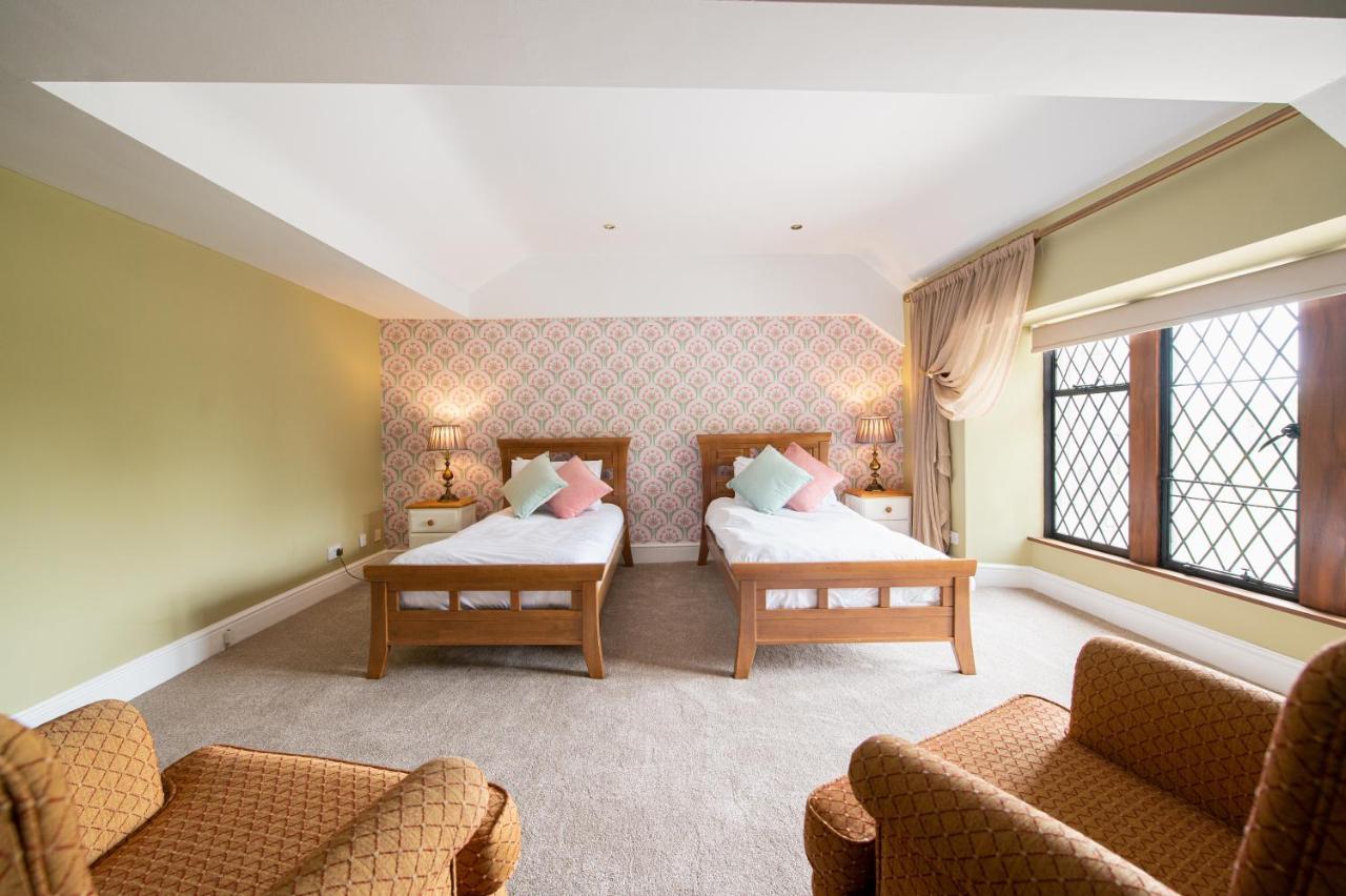 הנסול Miskin Manor Hotel מראה חיצוני תמונה