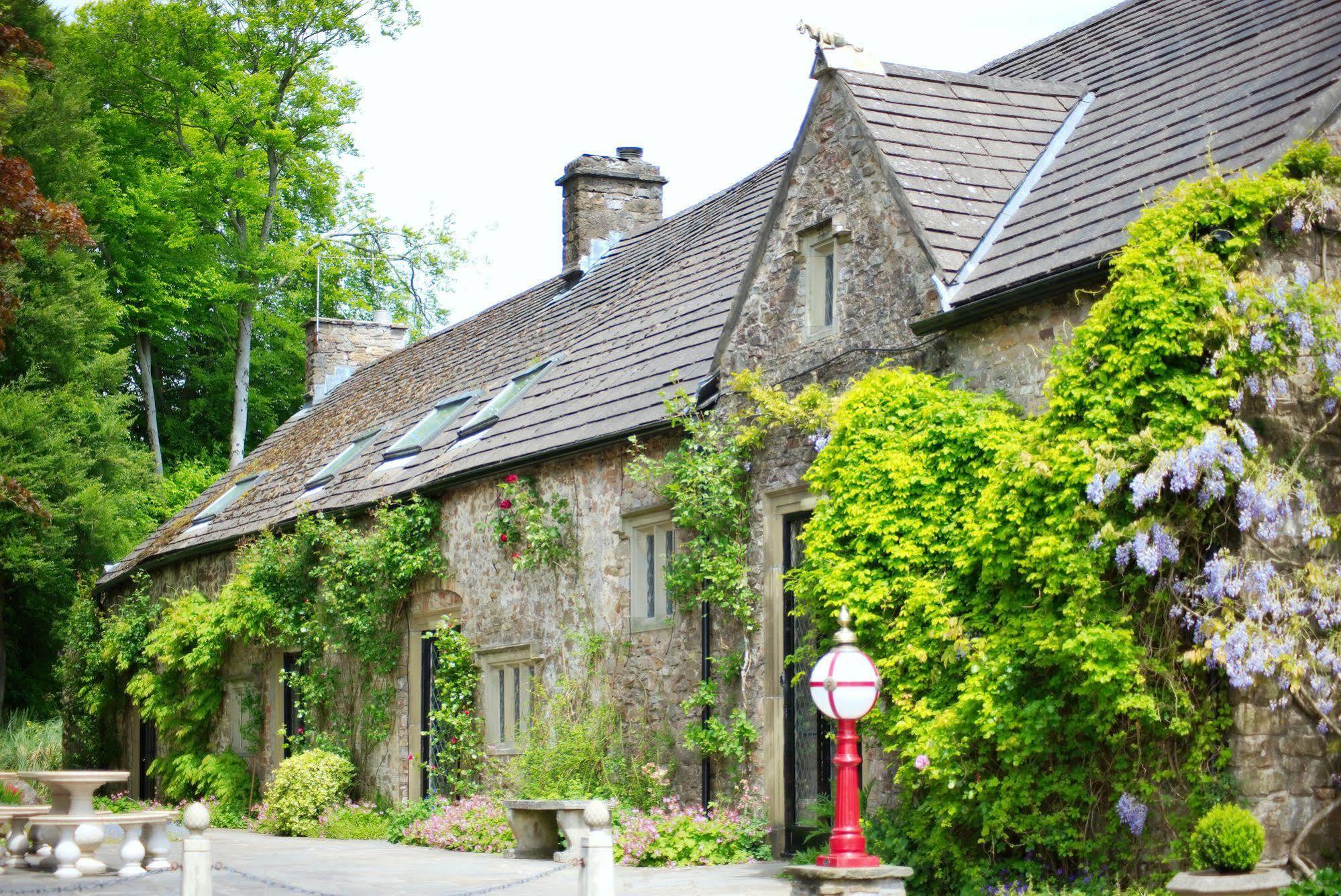 הנסול Miskin Manor Hotel מראה חיצוני תמונה