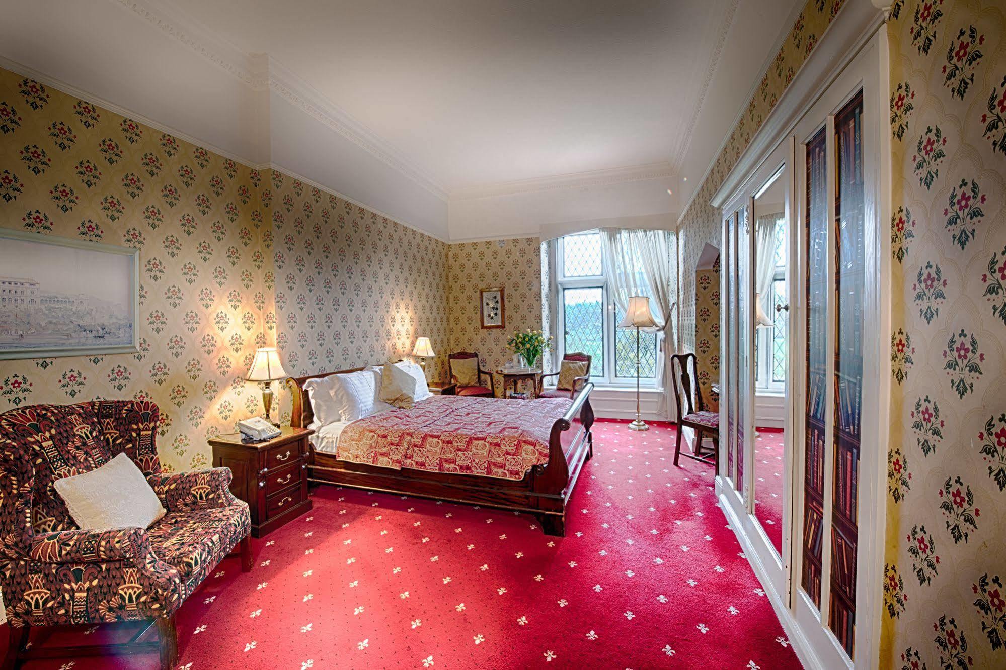 הנסול Miskin Manor Hotel מראה חיצוני תמונה