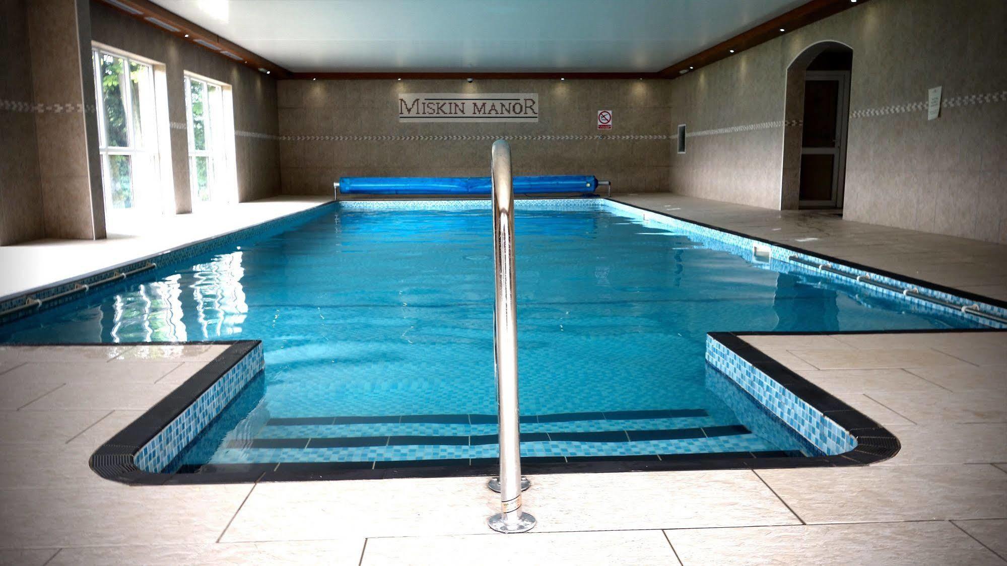 הנסול Miskin Manor Hotel מראה חיצוני תמונה