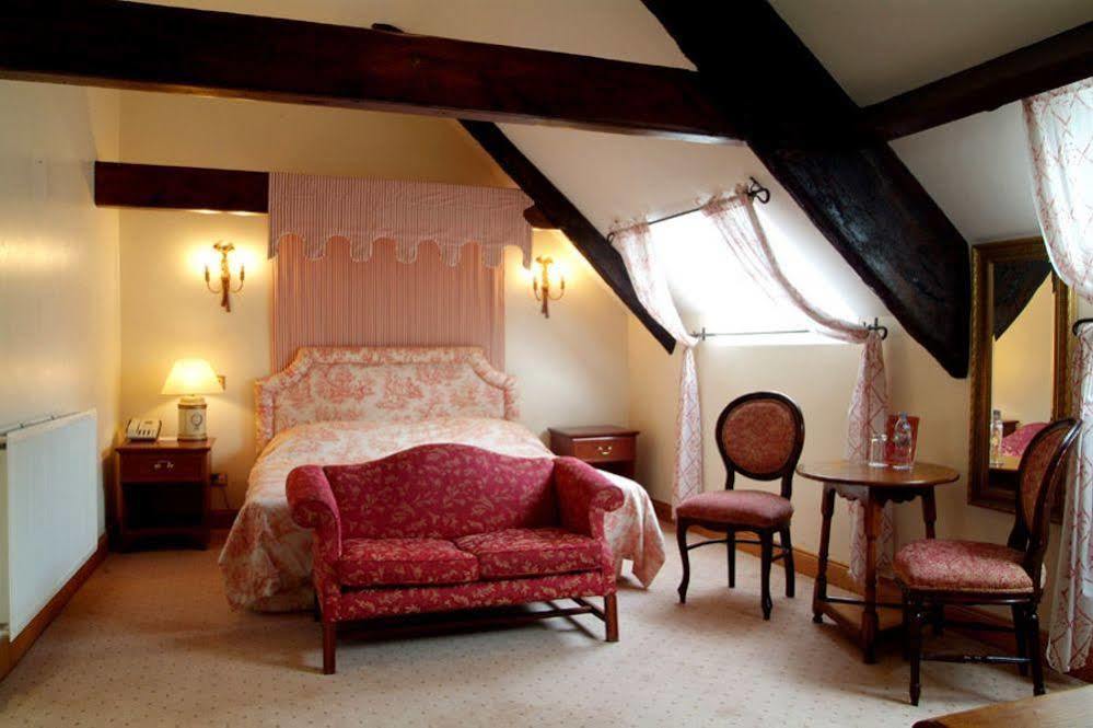 הנסול Miskin Manor Hotel מראה חיצוני תמונה