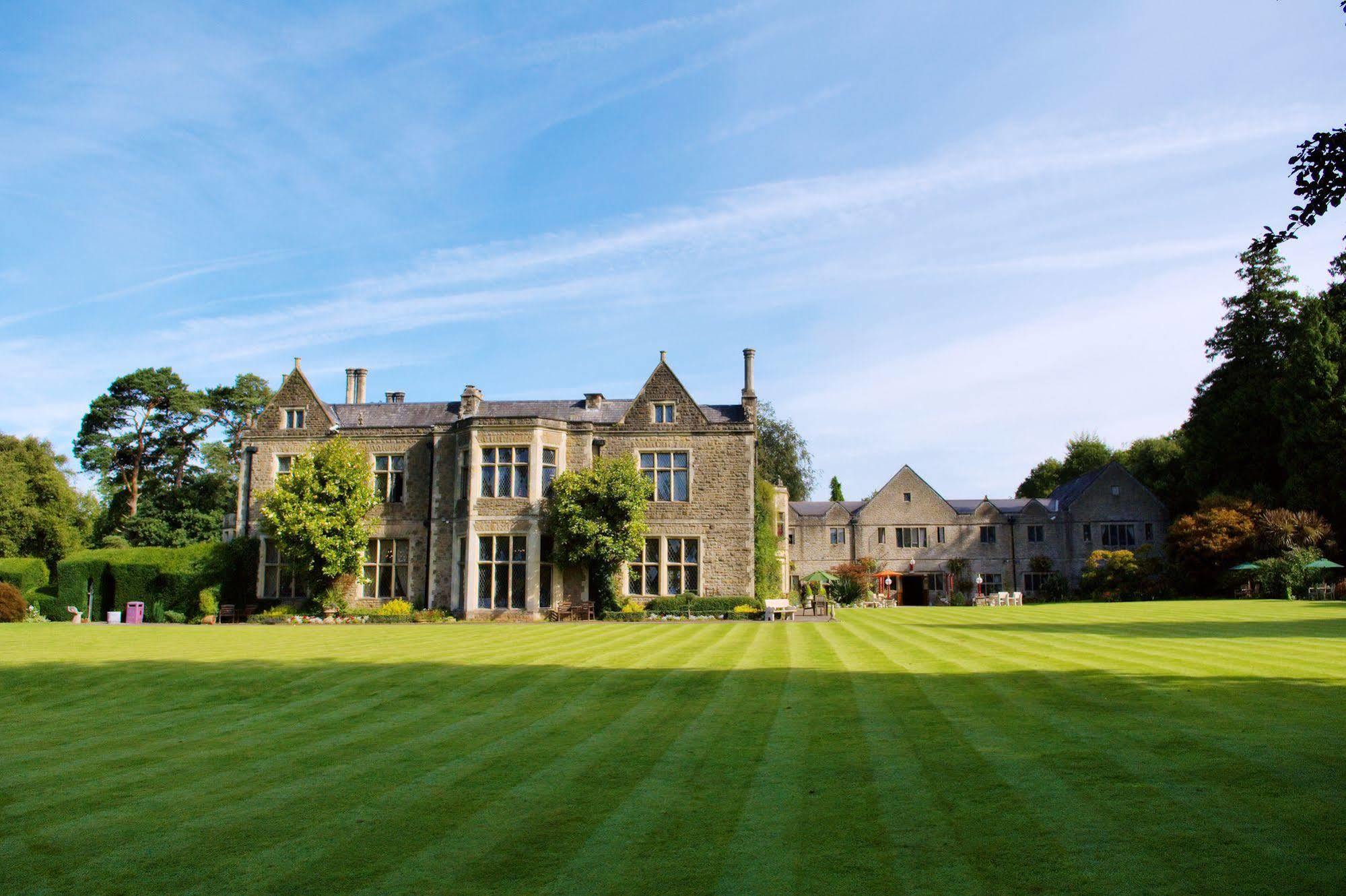 הנסול Miskin Manor Hotel מראה חיצוני תמונה